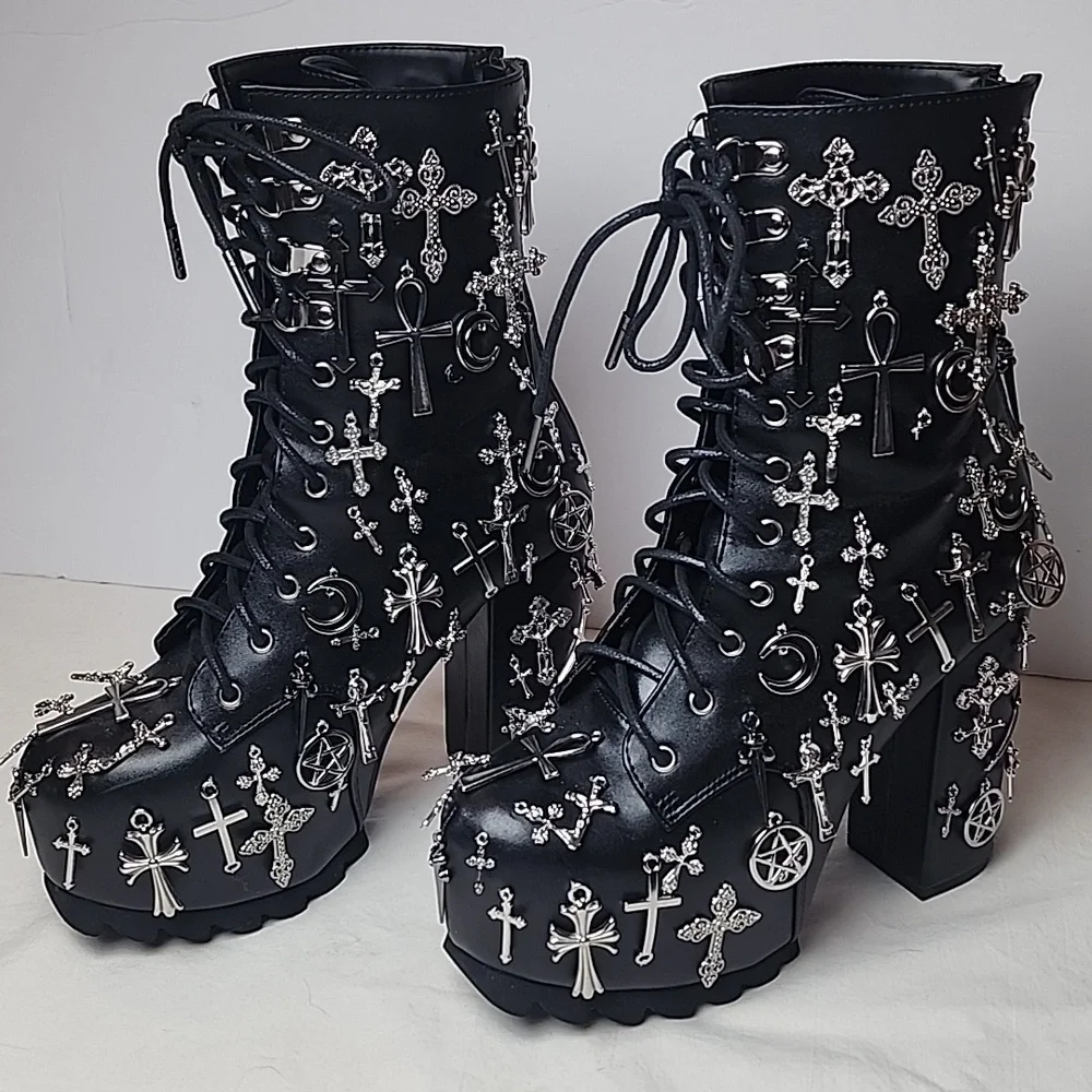 Dolls Kill Widow Idol Worship Charm Platform Boots Size 8 Goth Near New - Picture 2 of 14